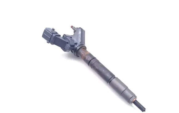 Volvo XC90 Fuel injector 05C12175