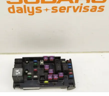 Subaru Forester SH Fuse module B2241SC020 809059 5071