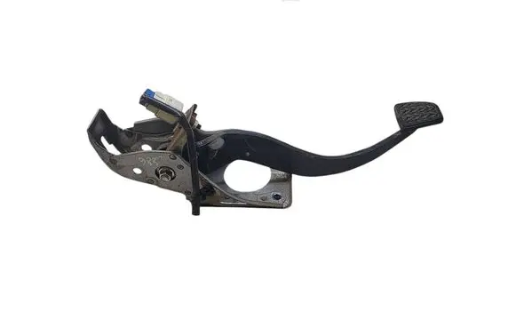 Toyota Corolla Verso AR10 Brake pedal 