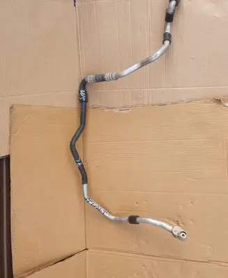 Audi Q7 4L Air conditioning (A/C) pipe/hose 7L6820017D