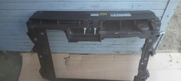 Volkswagen Sharan Radiator support slam panel