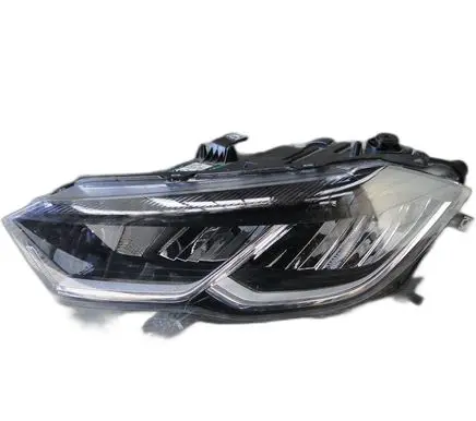 Volkswagen Polo VI Headlight/headlamp 
