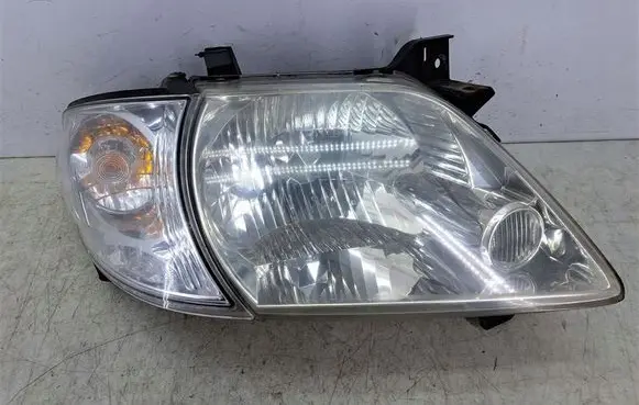 Mazda MPV Headlight/headlamp 