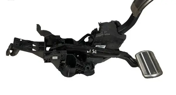 Citroen DS7 Crossback Pedal assembly 9829019980 9674829180