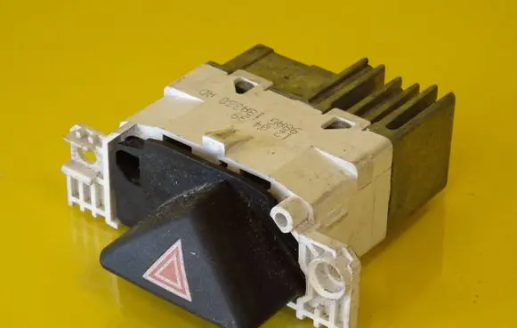Ford Focus Hazard light switch 98AG13A350AD