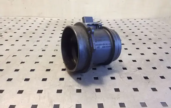 Audi A4 S4 B8 8K Mass air flow meter 059906461N 420133471