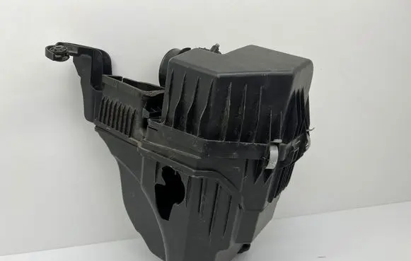 Air filter box
