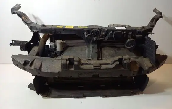 Nissan Qashqai Front piece kit 