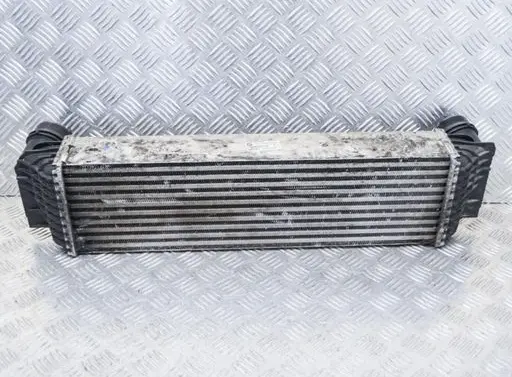 BMW 5 F10 F11 Intercooler radiator 7805629