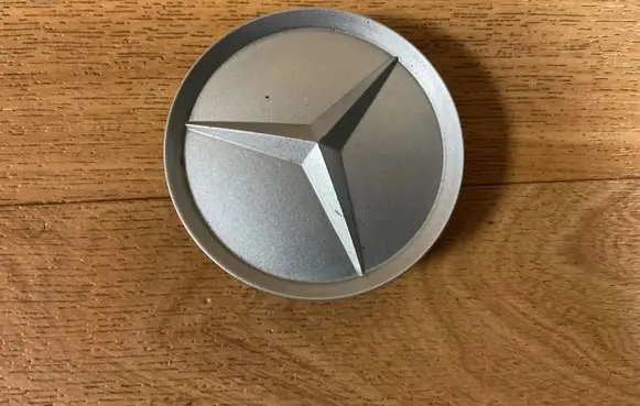 Mercedes-Benz C W203 Original wheel cap 2014010222