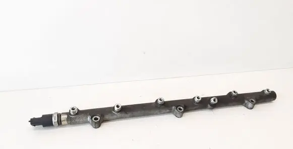 Fuel main line pipe