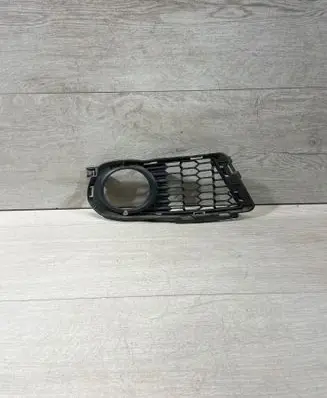 BMW 3 E92 E93 Front fog light trim/grill 8038936