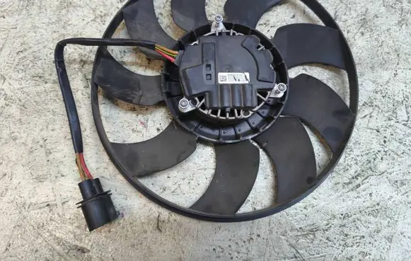 Porsche Macan (95B) Electric radiator cooling fan 95B959455A 0003354972 20032017