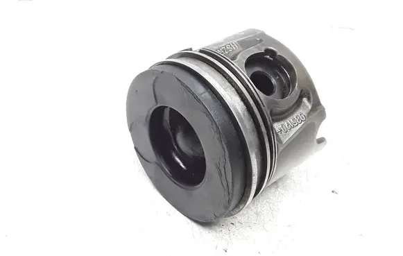 Volvo V70 Piston 