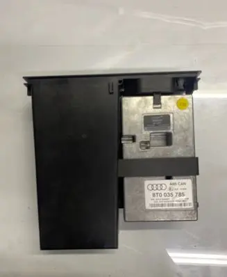 Head unit multimedia control