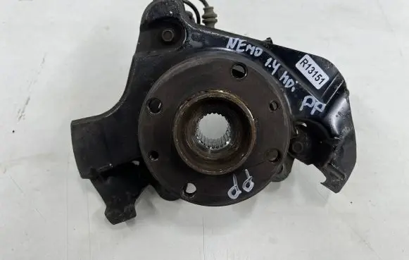Peugeot Bipper Front wheel hub spindle knuckle