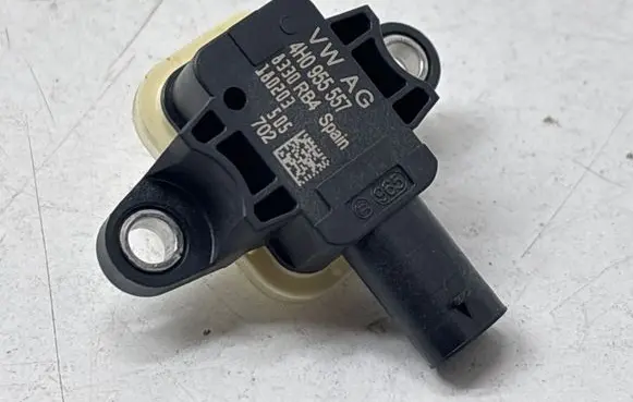 Porsche Macan (95B) Airbag deployment crash/impact sensor 4H0955557 180203 8330RB4