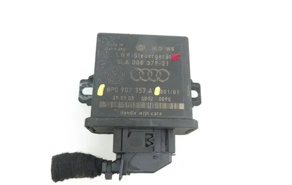 Audi A3 S3 8P Light module LCM 8P0907357A