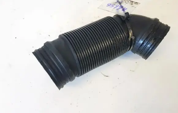 Skoda Octavia Mk2 (1Z) Air intake hose/pipe