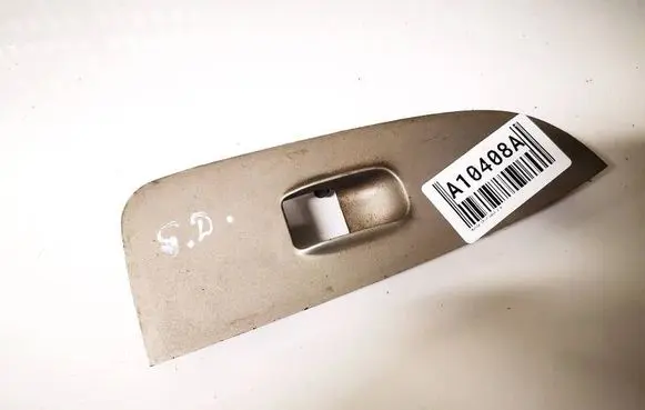 Honda CR-V Front door window switch trim 83711scaag010m2 83711-scaa-g010-m2