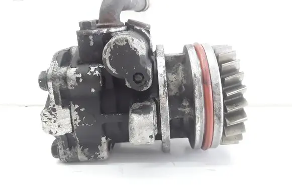 Volkswagen Transporter - Caravelle T5 Power steering pump