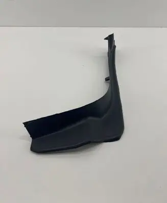 BMW 5 G30 G31 G38 Tailgate trim 51497400596 15054410