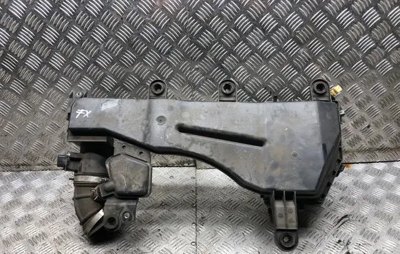 Intake resonator