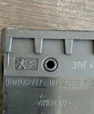 Citroen C4 Cactus Headlight level height control switch 9801662777 95835T