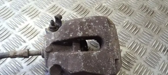 BMW 5 E39 Rear brake caliper 4010298