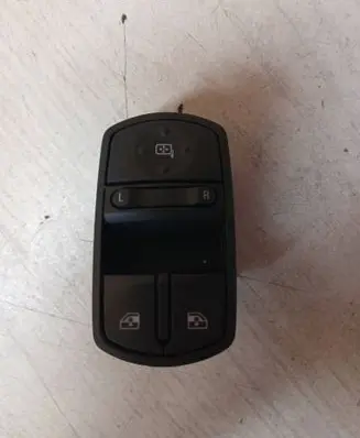 Opel Corsa D Electric window control switch 13258521A