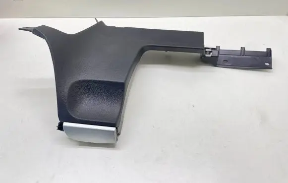 Volkswagen Golf VI Dashboard lower bottom trim panel 5K1858366B 5K1858368B