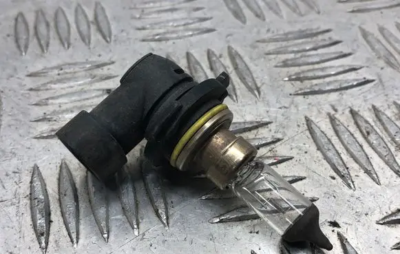BMW 5 E60 E61 Fog light bulb 