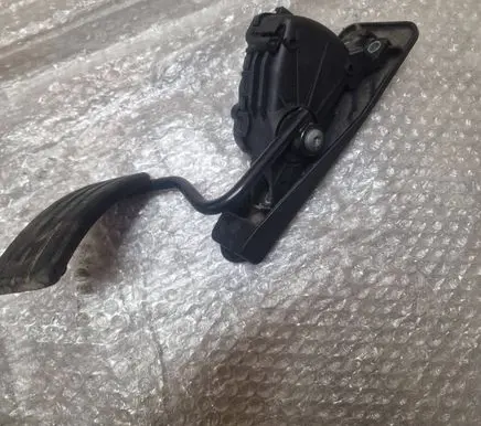 Renault Espace - Grand espace IV Accelerator throttle pedal 6PV00811918 8200007513