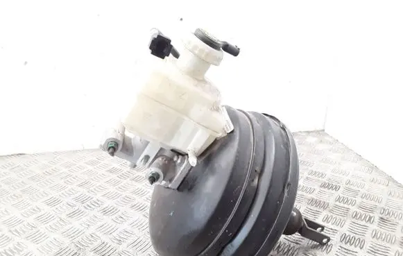 Land Rover Discovery 3 - LR3 Brake booster 5H327B464EB 5H327B464 500210