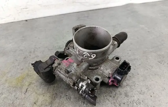 Toyota Avensis T250 Throttle body valve 222100D130