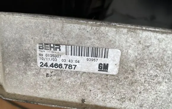 Opel Corsa C Intercooler radiator 24466787