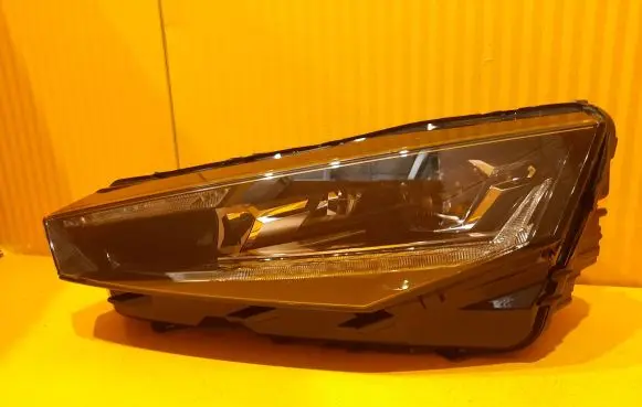 Skoda Scala Headlight/headlamp 655941015A