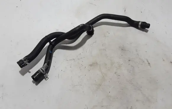 Volvo XC40 Engine coolant pipe/hose 32138739