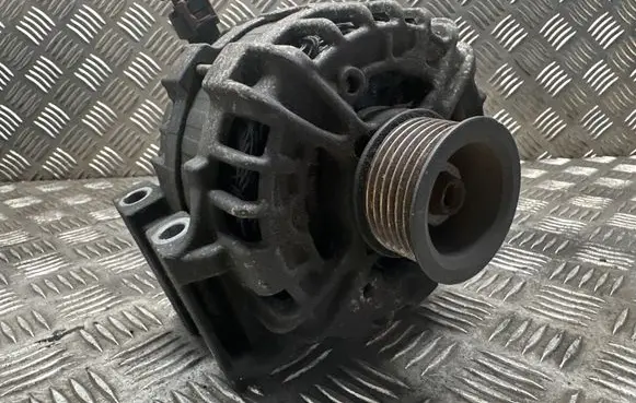 Opel Zafira C Generator/alternator F000BL08D2 39007852 160323