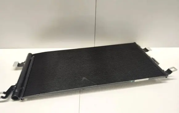 A/C cooling radiator (condenser)