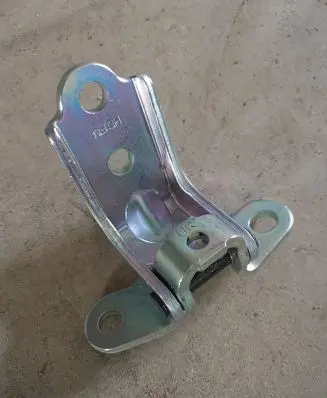 KIA Ceed Front door lower hinge 793202E000