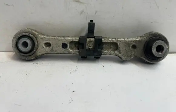 Maserati Levante Rear upper control arm/wishbone 670036722