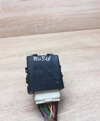Toyota Auris 150 Window wiper relay 8594002040 4230001070