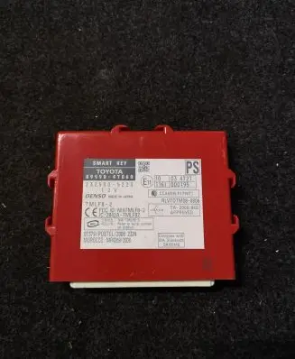 Toyota Prius (XW30) Keyless (KESSY) go control unit/module 8999047060 2325005223