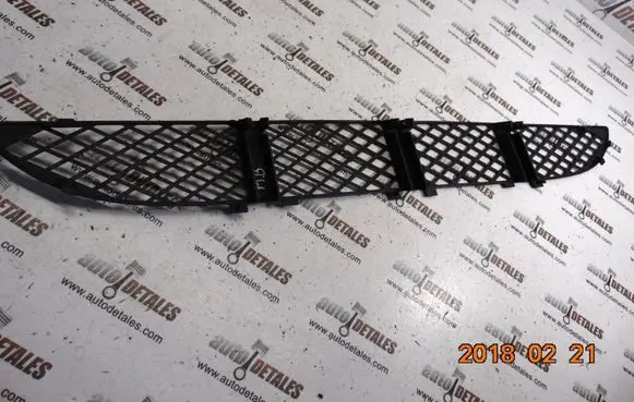 Mercedes-Benz E W210 Front bumper lower grill A2108850053
