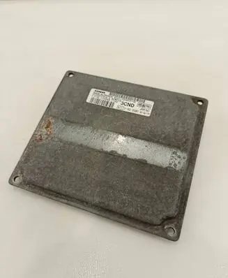 Ford Fiesta Engine control unit/module 6S6112A650HD S120977316D