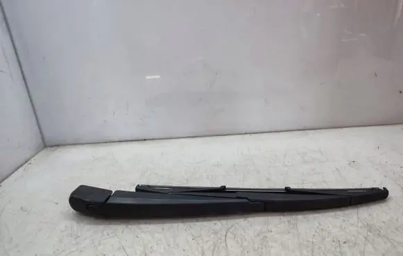 Suzuki Grand Vitara II Rear wiper blade arm 