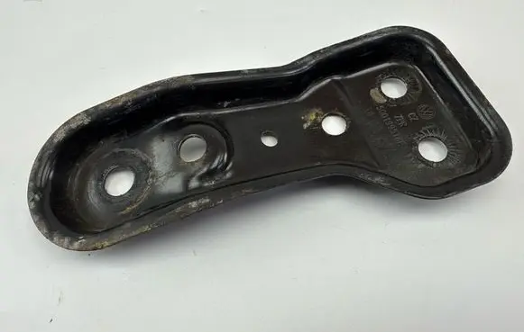 Volkswagen Golf VIII Other front suspension part 5Q0199518E