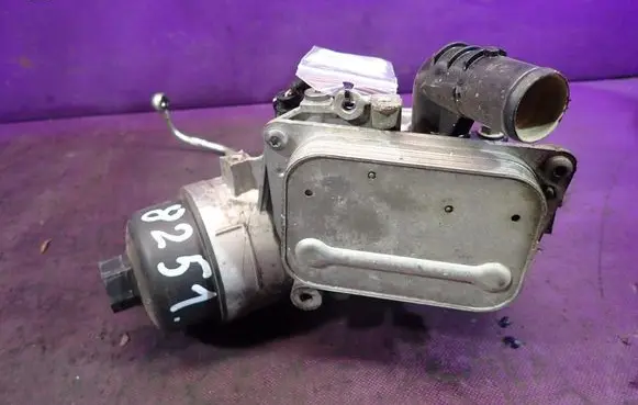 Opel Corsa E Oil filter cover