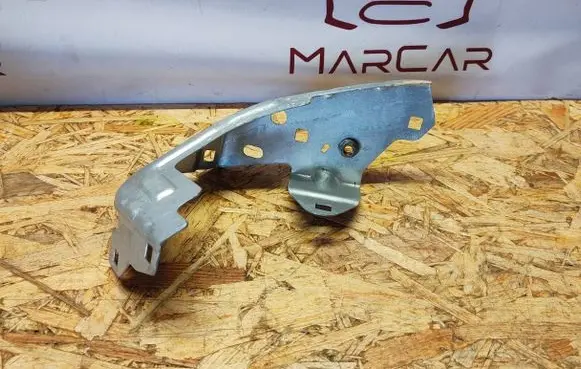 Ford Connect Fender mounting bracket DT11-V16080-AD